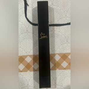 Christian Louboutin Oeil Velours Velvet Eye Definer in "Hot Chick 500" NIB